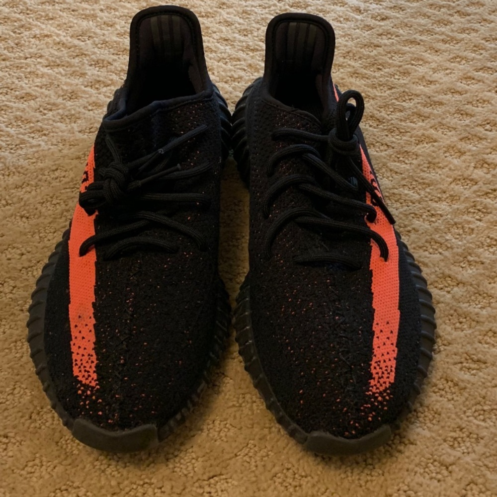 YEEZY BOOST 350 V2